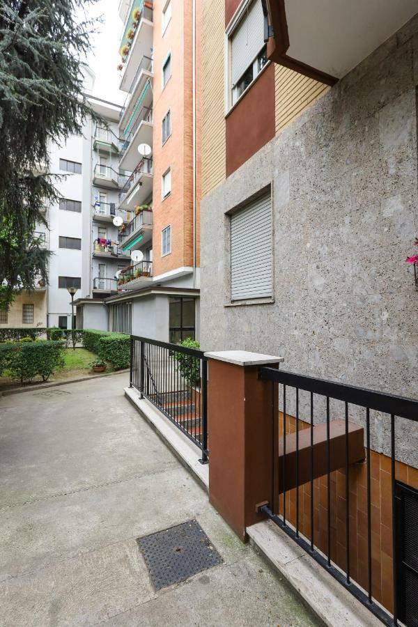 Merula Dream House Corsico Εξωτερικό φωτογραφία